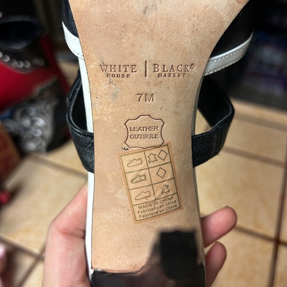 Women’s White House Black Market heels - Picture 5 of 5